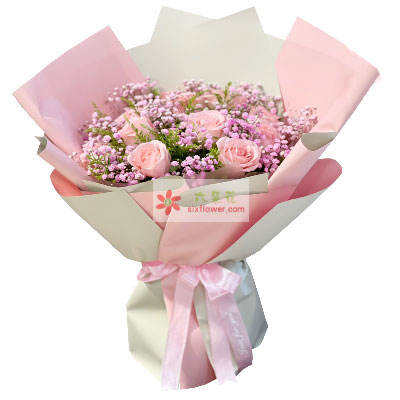 送花女孩子會開心嗎_第一次見女孩送花送多少_送花女孩子